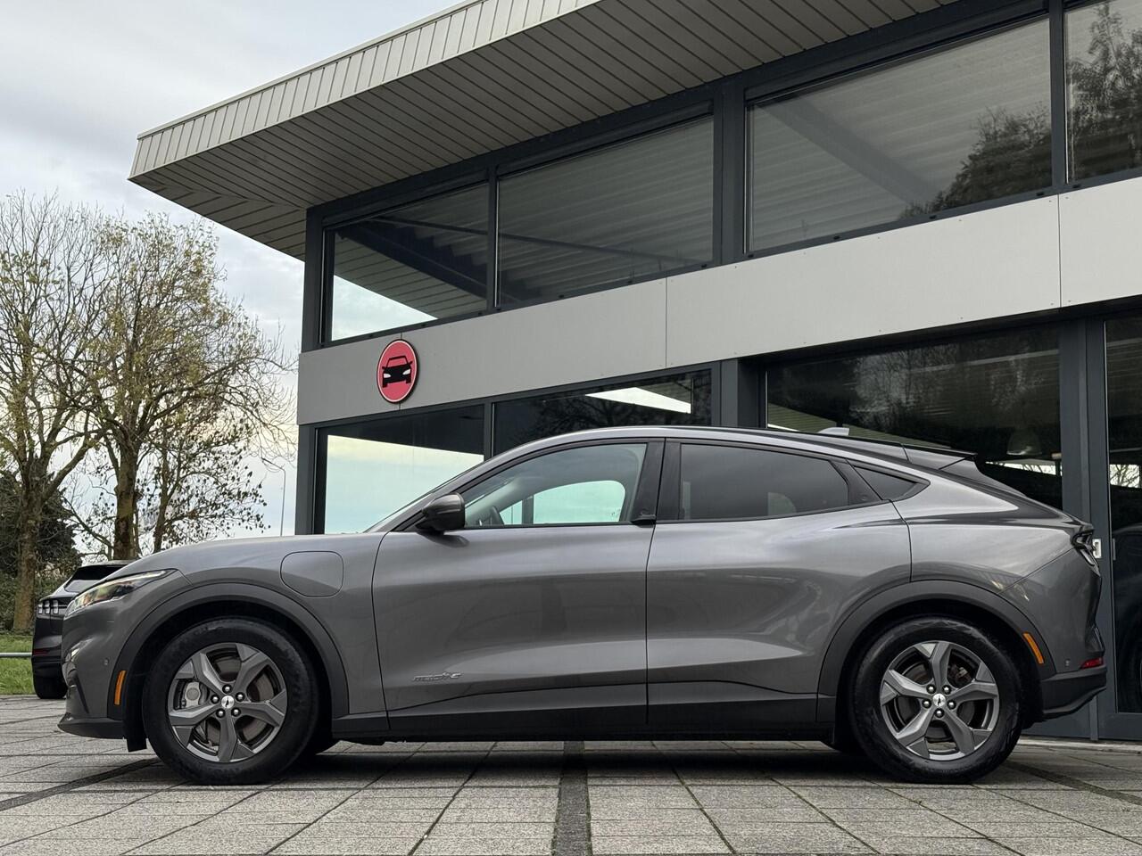 Ford MUSTANG Mach-E Aut. 75kWh | Leder | Navi | B&O Sound | 360 Camera |