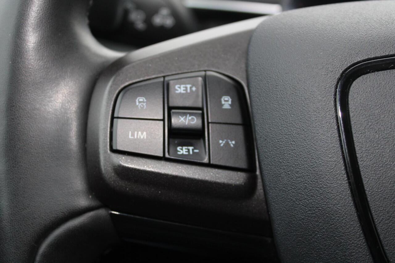 Ford MUSTANG Mach-E RWD 75 kWh | Trekhaak | Lederen bekleding | Voorruitverwarming | Stoelverwarming | Adaptieve cruise Control | Camera | Electrische achterklep