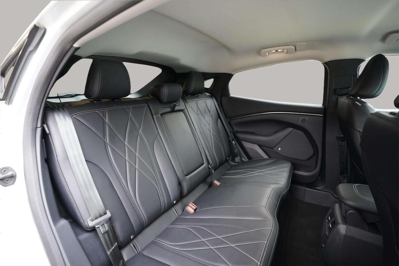 Ford MUSTANG Mach-E RWD 75 kWh SOH 93% | B&O | Adaptive Cruise & Climate Control | Stoel & Stuurverwarming | Carplay | Camera | Orig. NL |