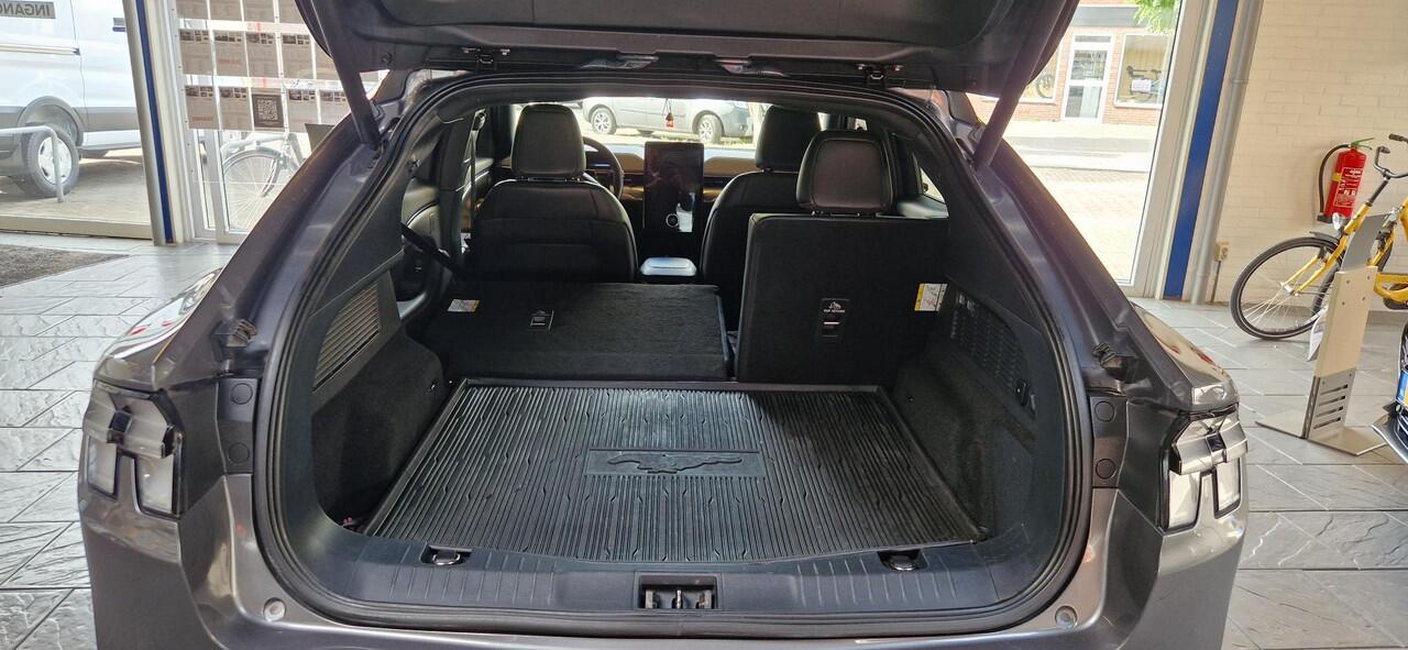 Ford MUSTANG Mach-E Extended First Edition AWD 98 kWh Garantie t/m juni 2028!!!