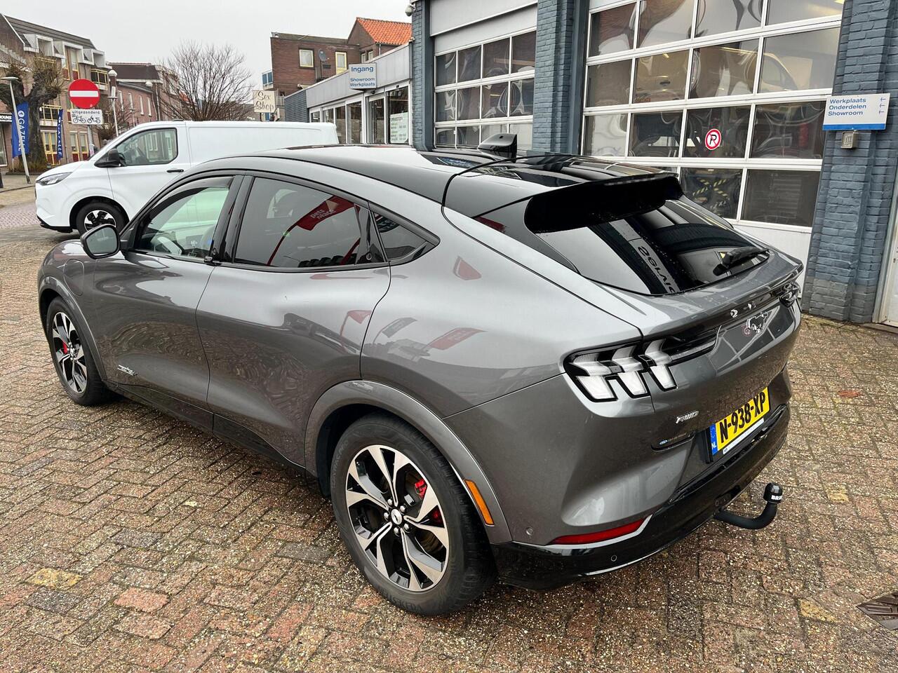 Ford MUSTANG Mach-E Extended First Edition AWD 98 kWh Garantie t/m juni 2028!!!