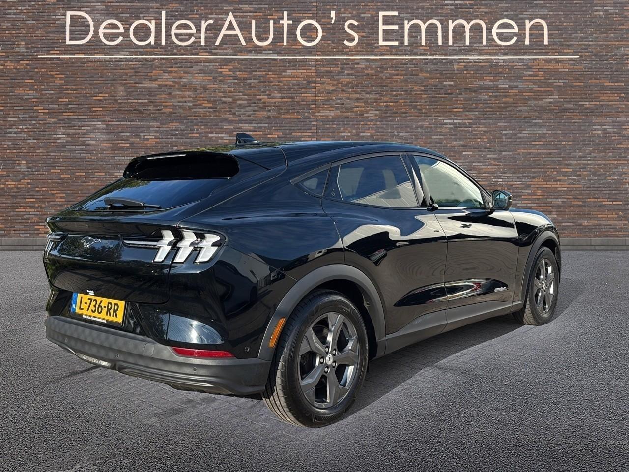 Ford MUSTANG Mach-E Extended 98 kWh ECC LMV LEDER NAVI SOH 94%