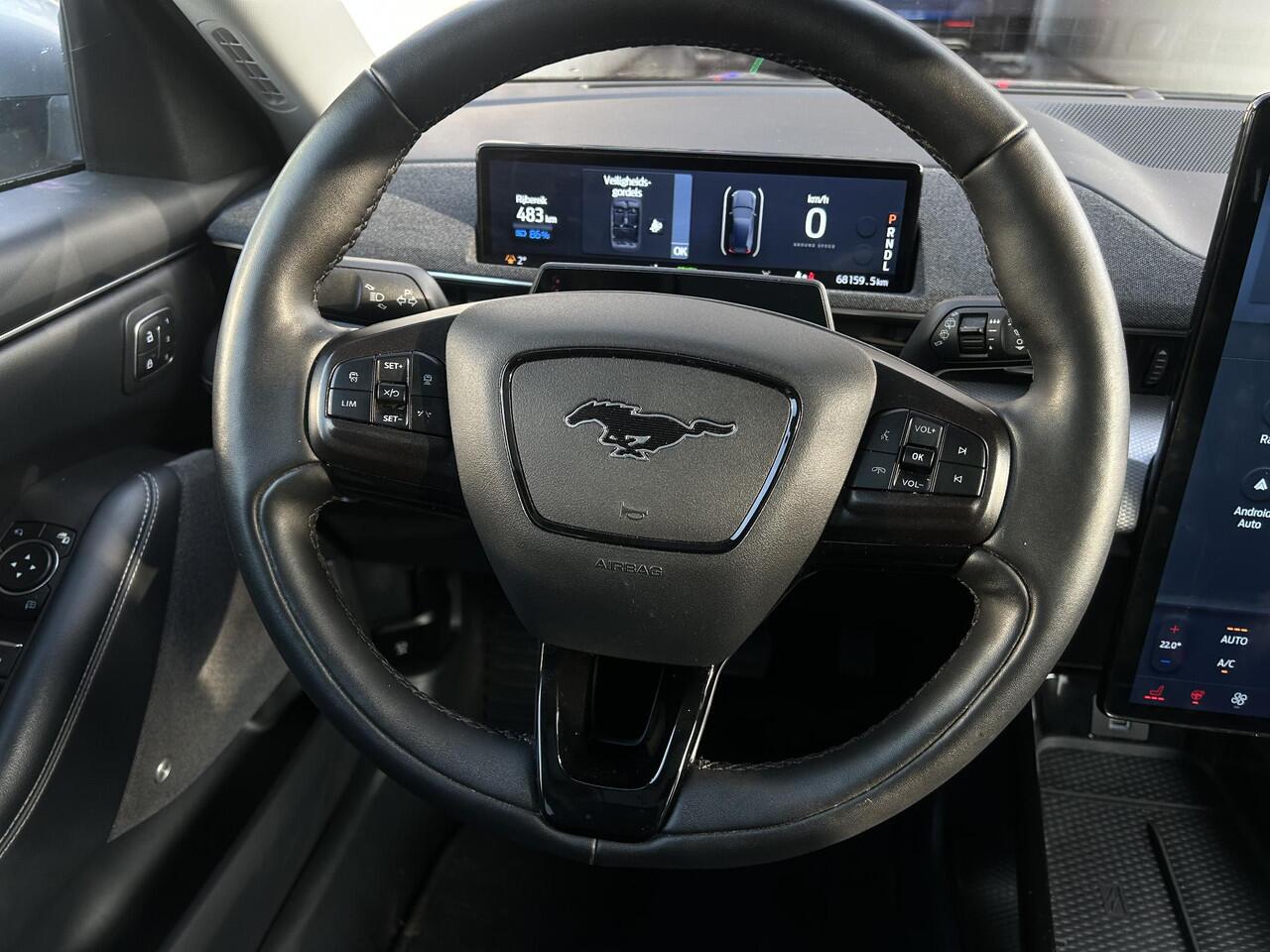 Ford MUSTANG Mach-E Extended RWD 98 kWh | SOH 97% | WLTP 610km rijbereik| Panoramadak | tech. plus pakket | All season |