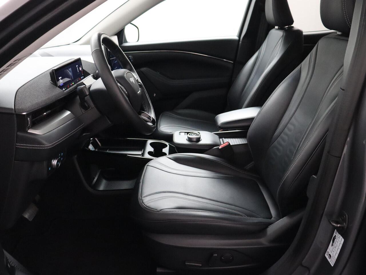 Ford MUSTANG Mach-E Extended RWD 98 kWh SoH 94,3! | ACC | 360° Camera | Panoramadak!