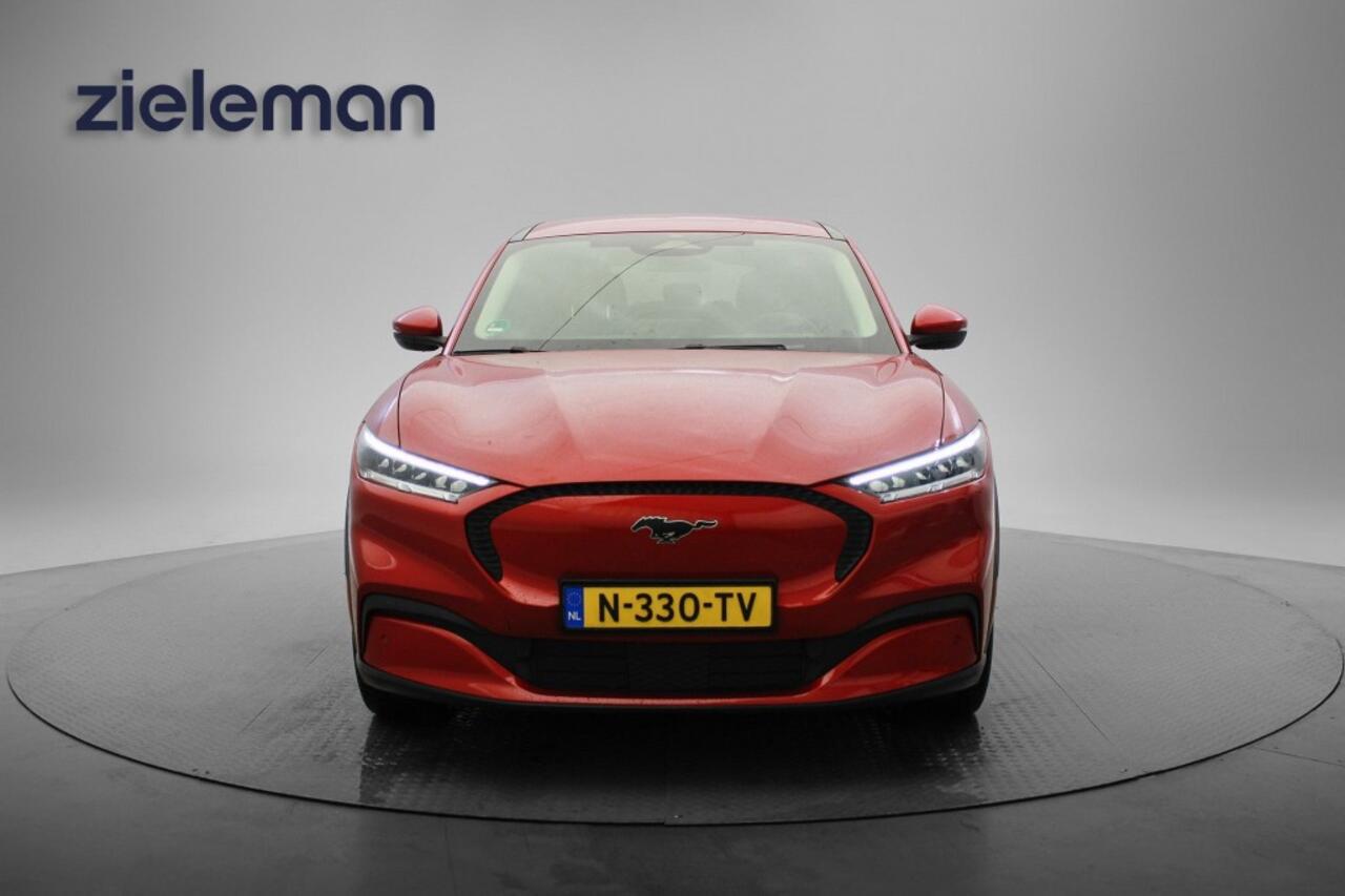 Ford MUSTANG RWD 75 kWh - Carplay, Navi, Camera, Cruise, Leer, Stoel/Stuur Verw. SOH 94%