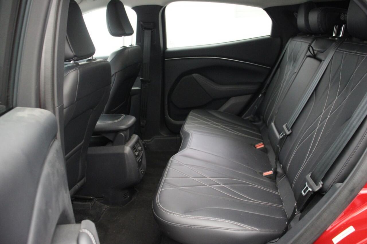 Ford MUSTANG RWD 75 kWh - Carplay, Navi, Camera, Cruise, Leer, Stoel/Stuur Verw. SOH 94%