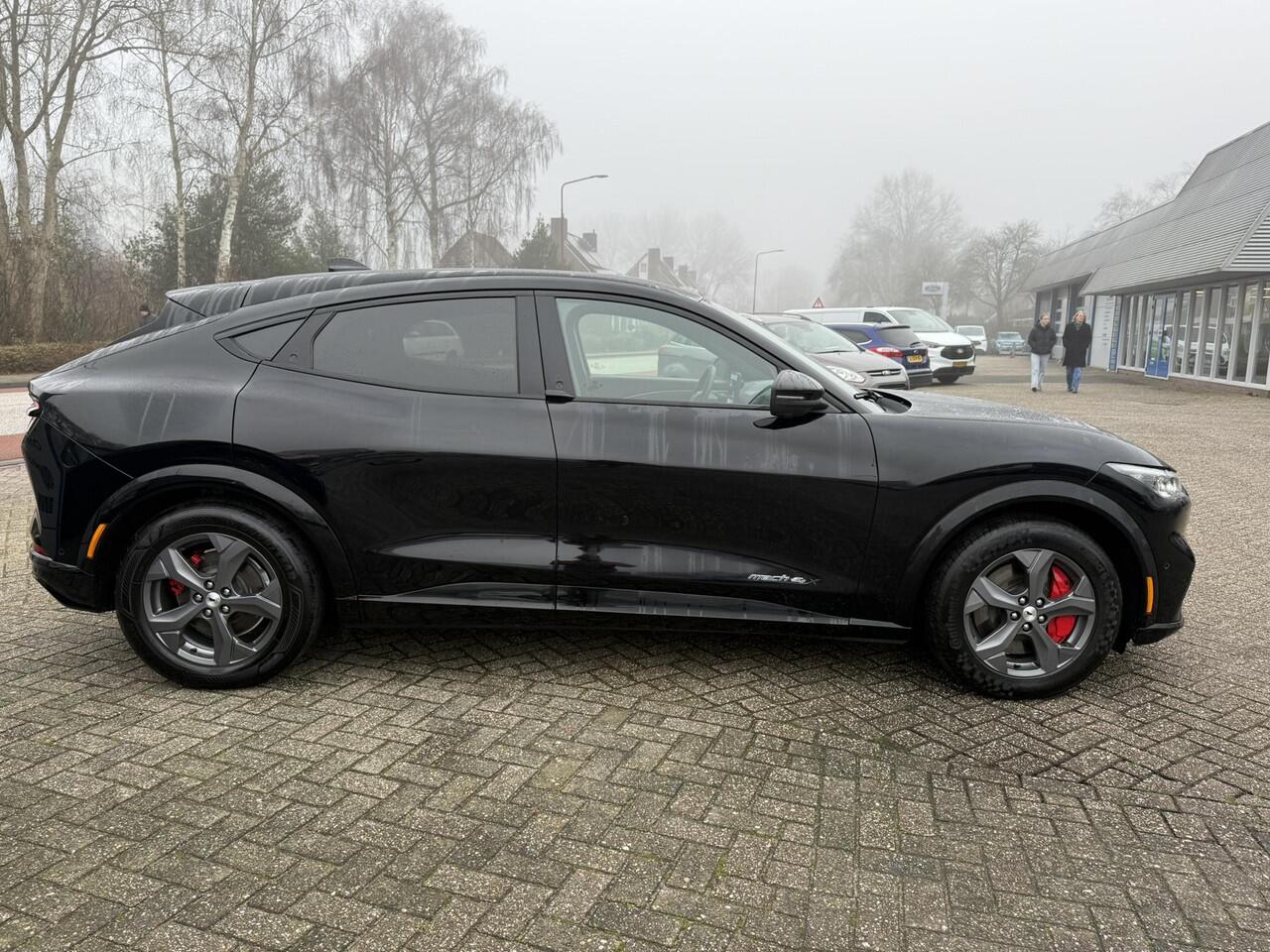 Ford MUSTANG Mach-E Extended AWD 98 kWh | 337pk | Adaptieve Cruise | Trekhaak | Bang&Olufsen | 360 graden camera | Memory Seats