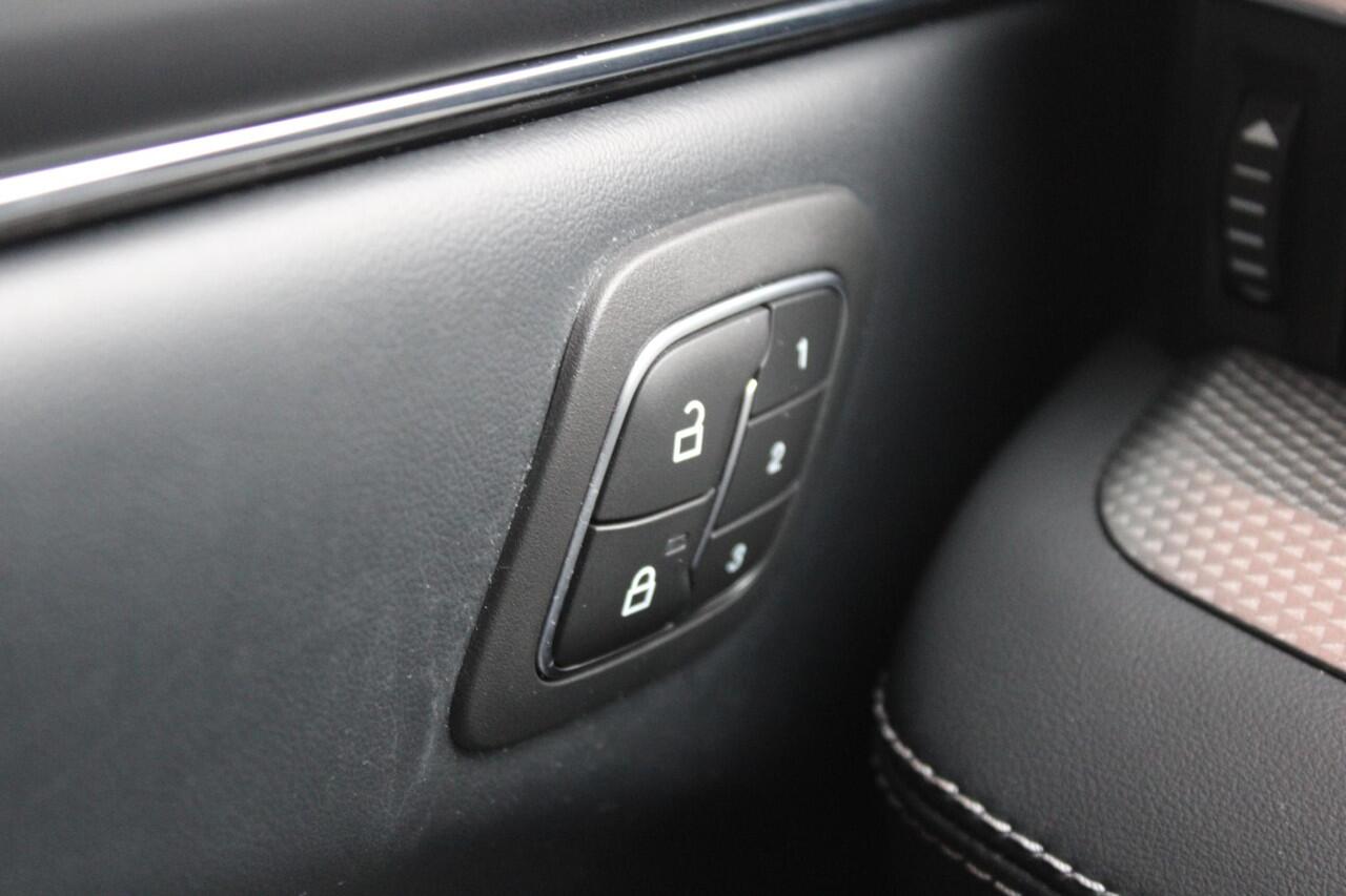 Ford MUSTANG Mach-E Extended RWD 98 kWh | Panoramadak | Trekhaak | Bang&Olufsen | Elektrische achterklep