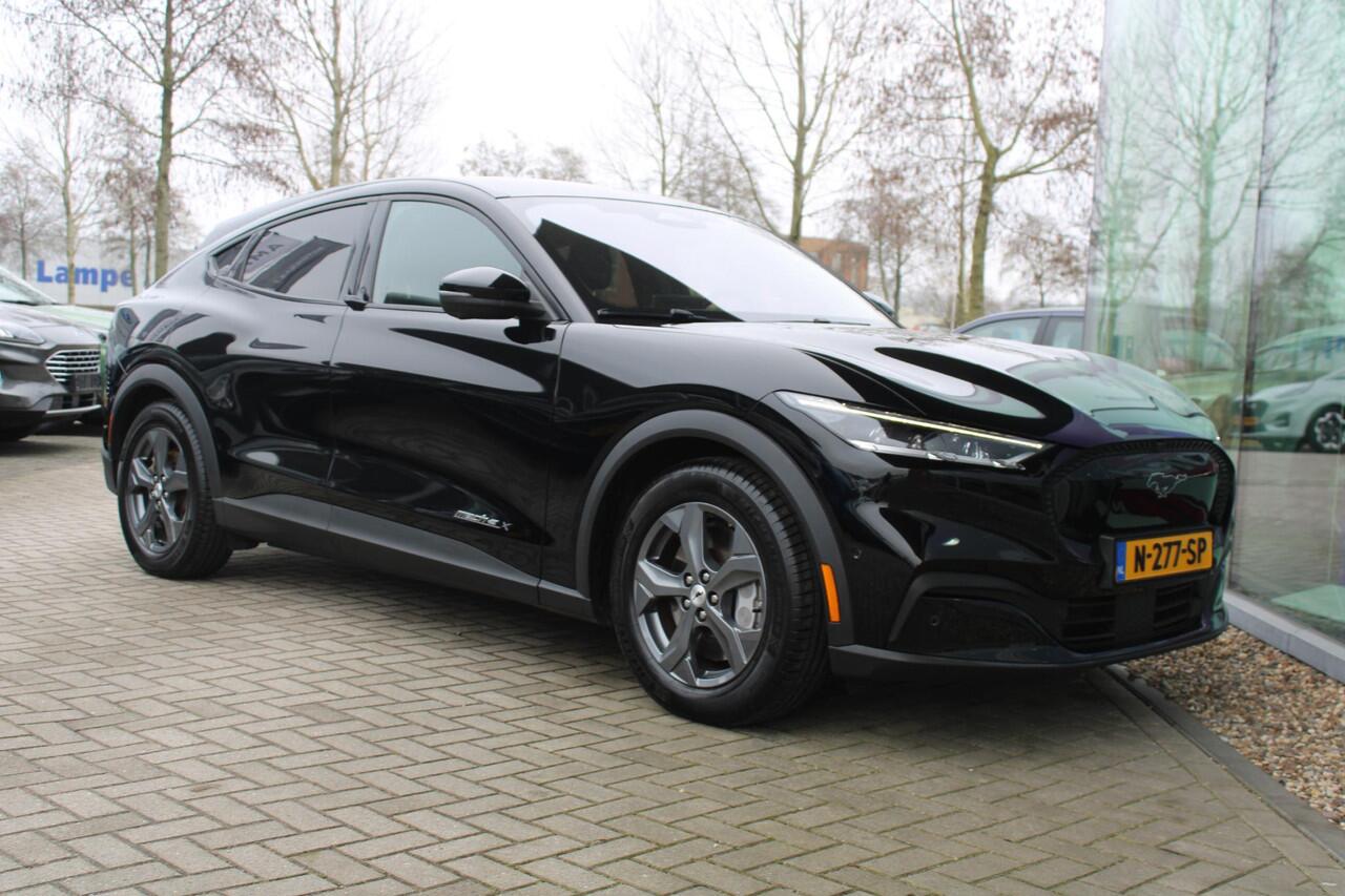 Ford MUSTANG Mach-E Extended RWD 98 kWh | Panoramadak | Trekhaak | Bang&Olufsen | Elektrische achterklep