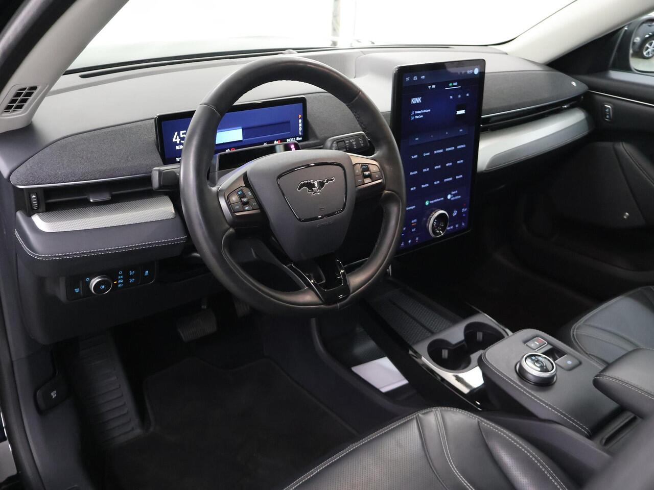 Ford MUSTANG Mach-E RWD 75 kWh | Trekhaak | Panoramadak | B&O | Winterpakket | Cruise Control Adaptief |