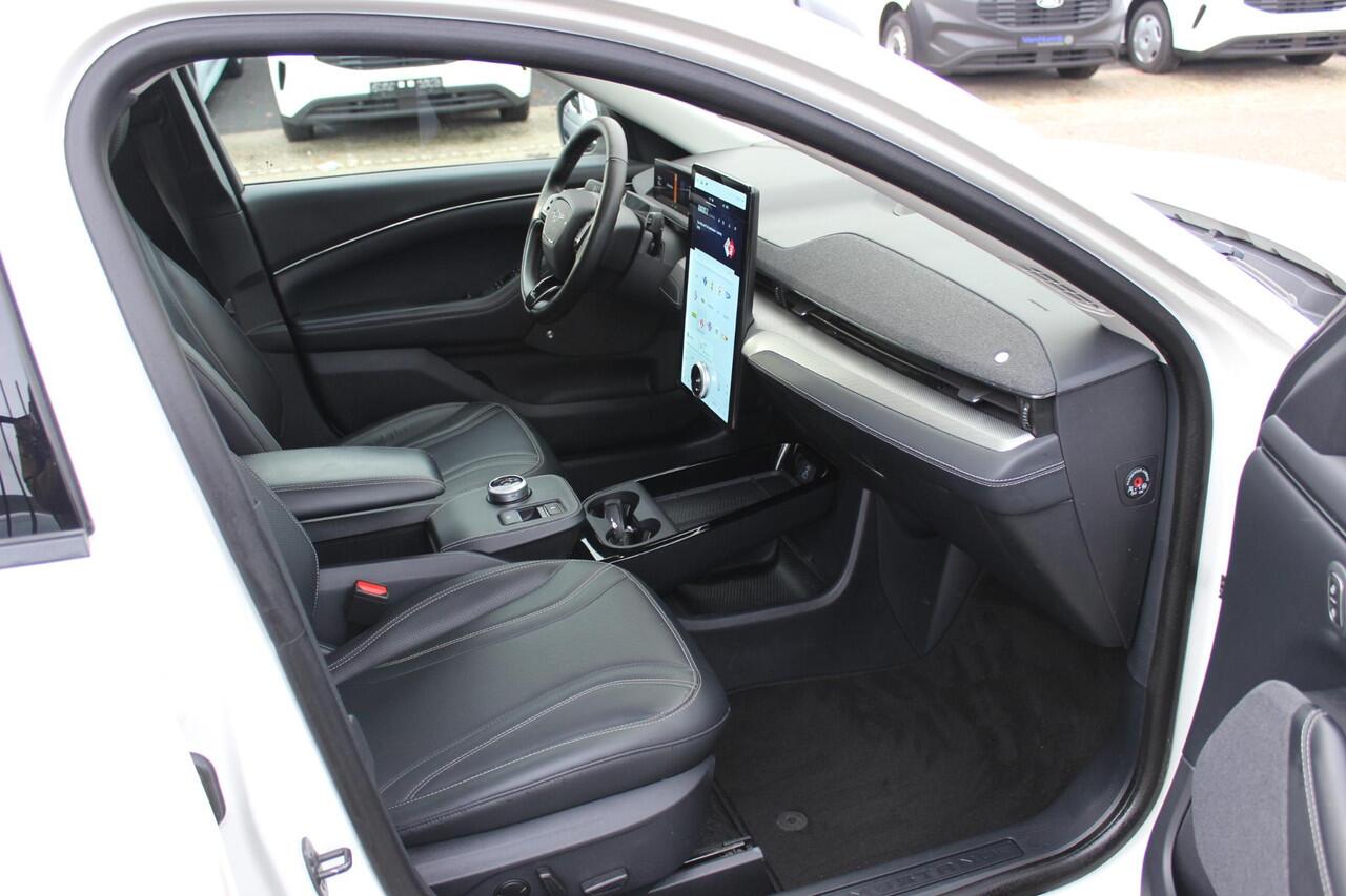 Ford MUSTANG Mach-E Extended RWD 98 kWh, SOH 93.5, Panoramadak, Leer!