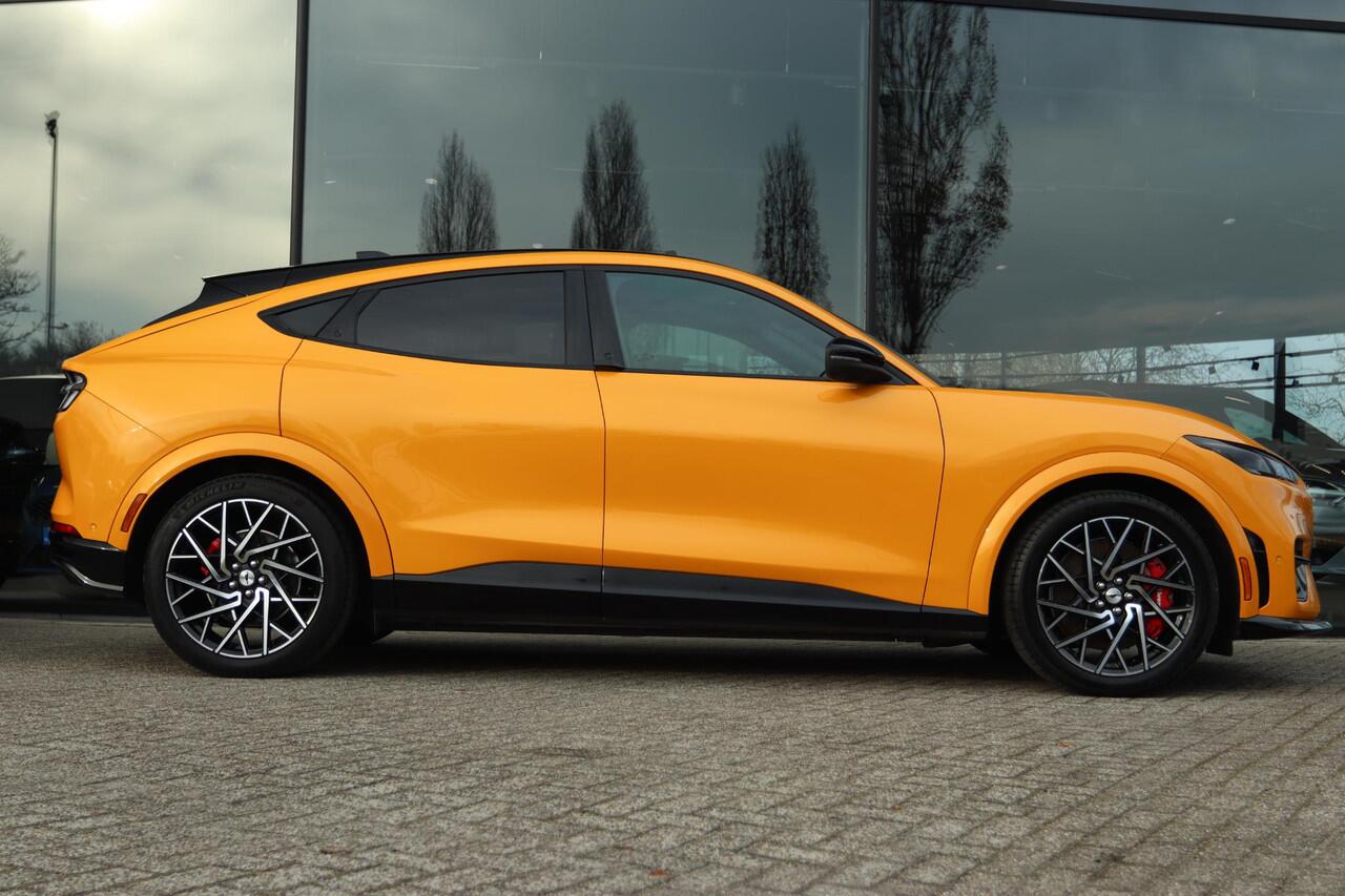 Ford MUSTANG MACH-E GT EXTENDED AWD 98 KWH ORIG. NL | 487PK | CARPLAY | 360 CAMERA | B&O | MEMORY | WINTERPACK