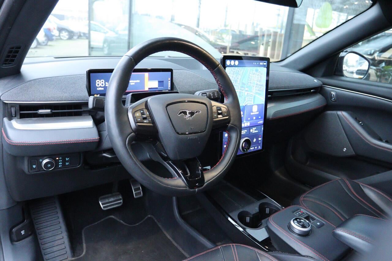Ford MUSTANG MACH-E EXTENDED FIRST EDITION AWD 98KWH ORIG. NL | 373PK | SOH 93% | CARPLAY | 360 CAMERA | B&O | MEMORY | WINTERPACK
