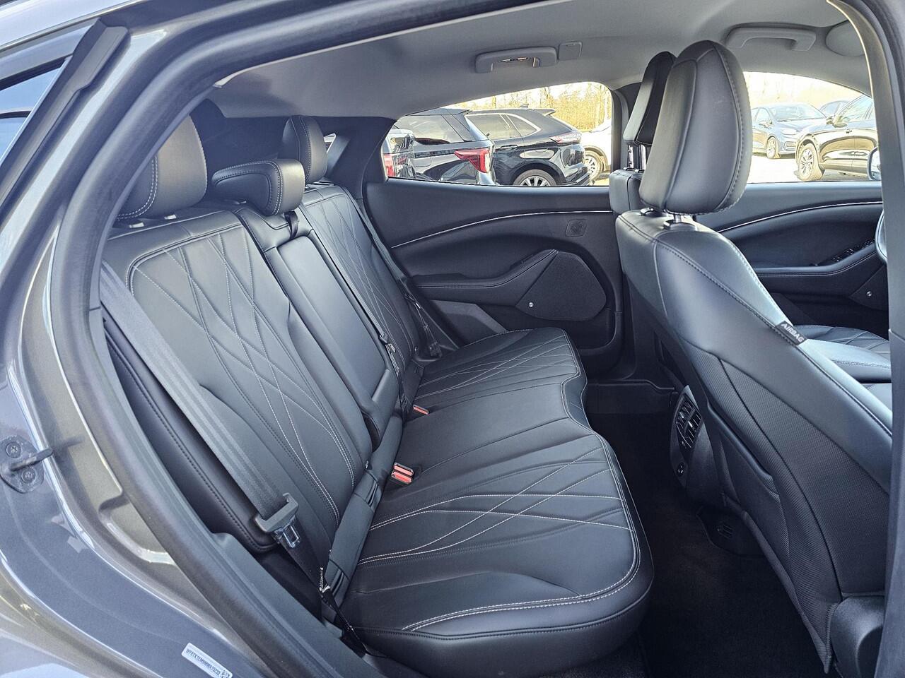 Ford MUSTANG Mach-E RWD 75 kWh | Bang & Olufsen | 43600 km