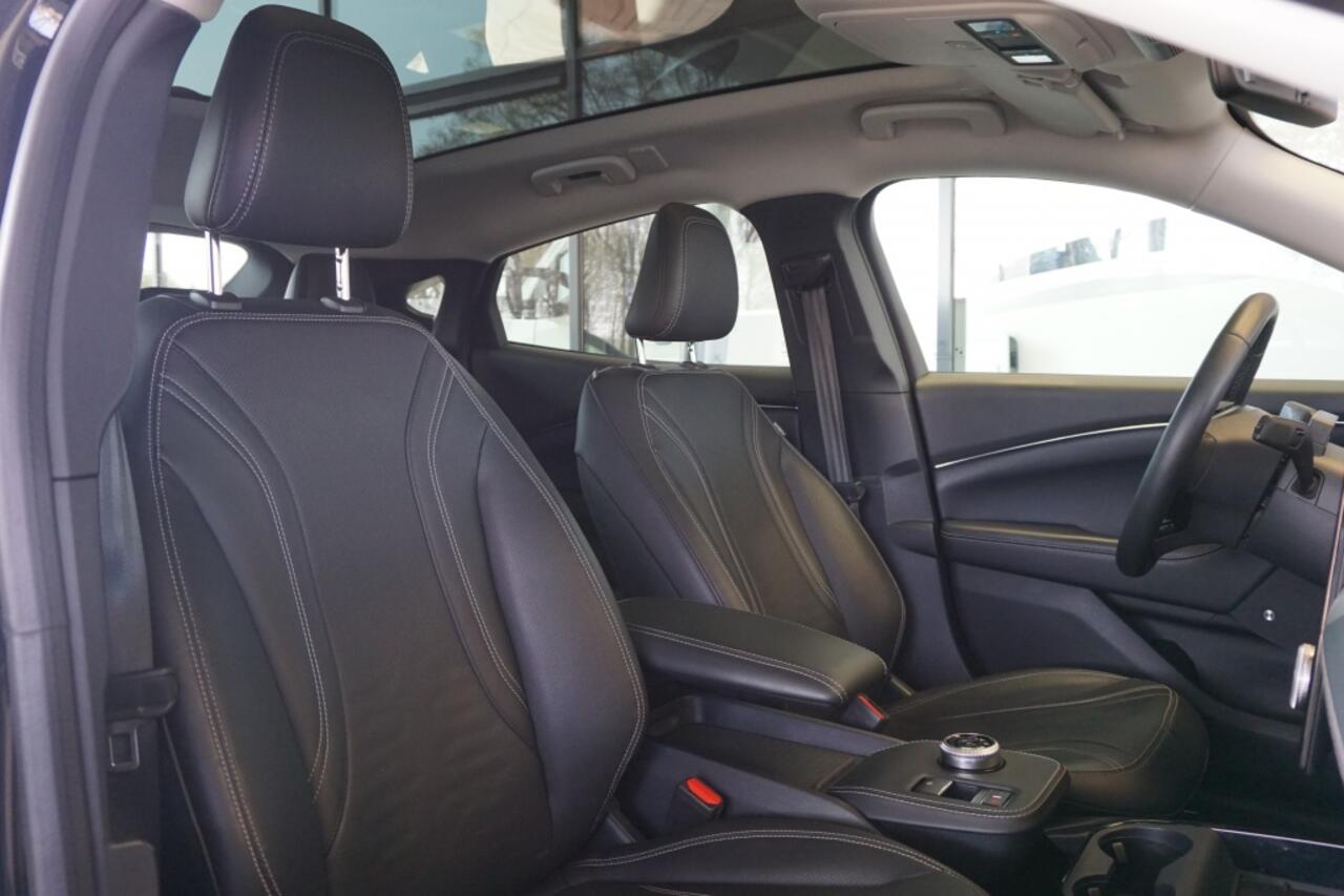 Ford MUSTANG Extended RWD 98 kWh | Panorama | 360° Camera | B&O | Tech Pack +