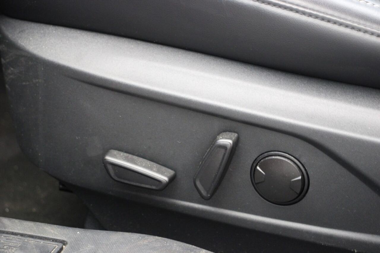 Ford MUSTANG RWD 75 KWH - Panorama, Leer, Navi, Camera, Stoel/Stuur verw. SOH 94%