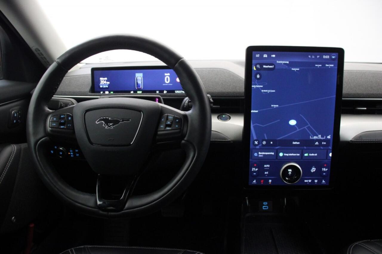 Ford MUSTANG RWD 75 KWH - Panorama, Leer, Navi, Camera, Stoel/Stuur verw. SOH 94%