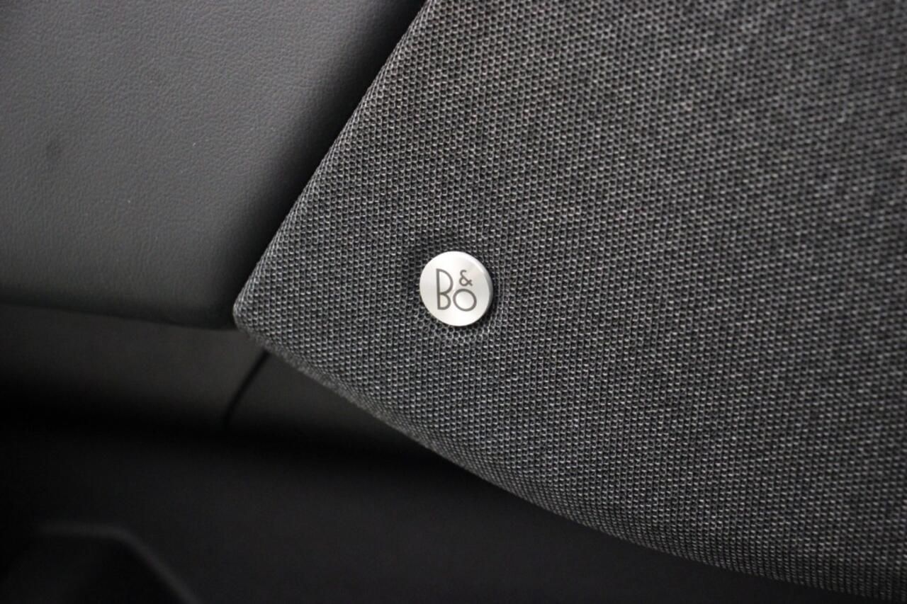 Ford MUSTANG RWD 75 KWH - Panorama, Leer, Navi, Camera, Stoel/Stuur verw. SOH 94%