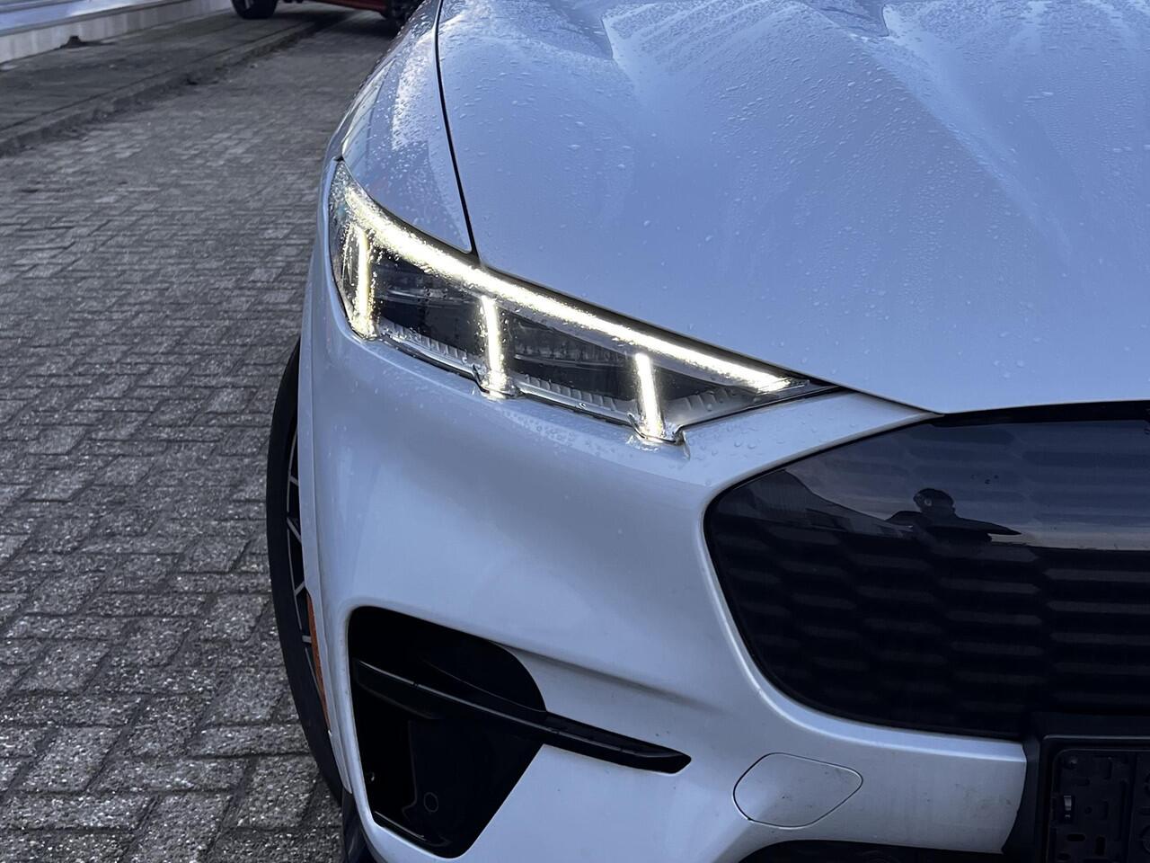 Ford MUSTANG Mach-E GT Extended AWD 98 kWh 486pk | Panoramadak | Bang&Olufsen | Elektrische achterklep