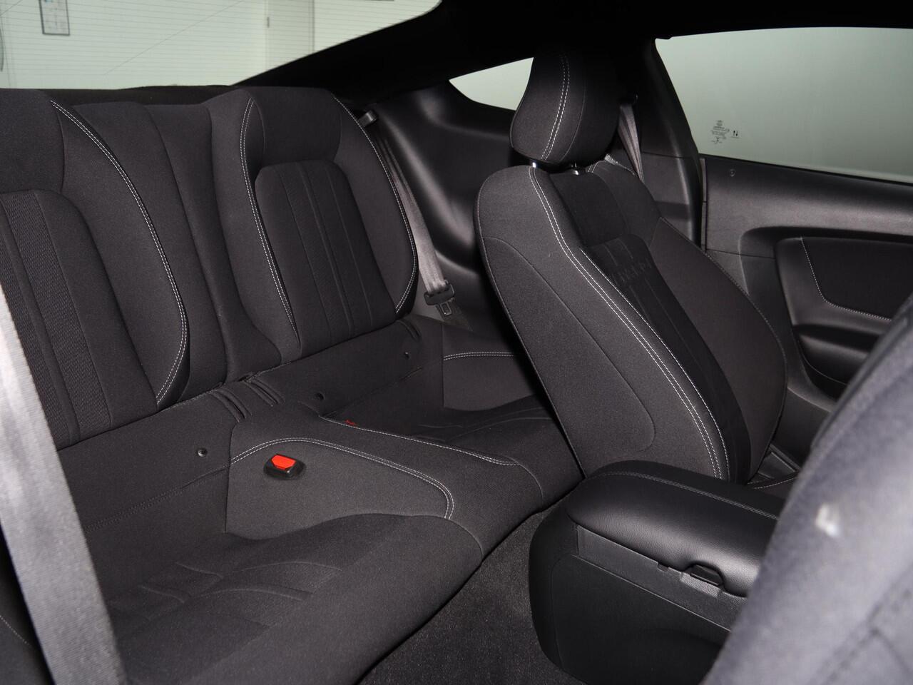 Ford MUSTANG Fastback 2.3 EcoBoost | Achteruitrijcamera | Navigatie | Climate Control |