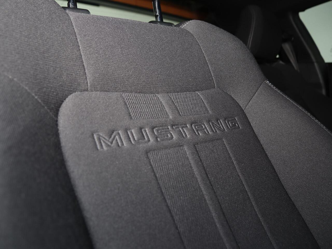 Ford MUSTANG Fastback 2.3 EcoBoost | Achteruitrijcamera | Navigatie | Climate Control |