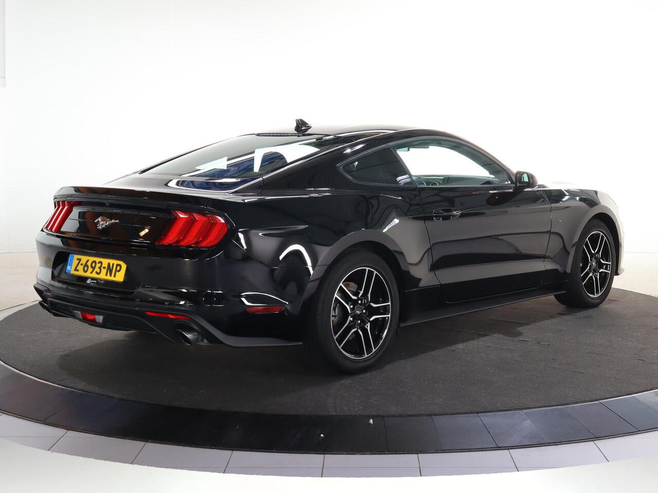 Ford MUSTANG Fastback 2.3 EcoBoost | Achteruitrijcamera | Navigatie | Climate Control |
