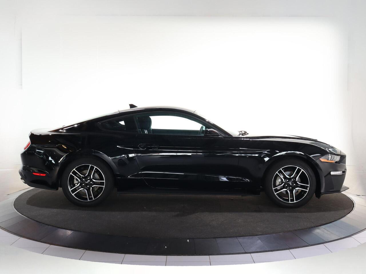 Ford MUSTANG Fastback 2.3 EcoBoost | Achteruitrijcamera | Navigatie | Climate Control |