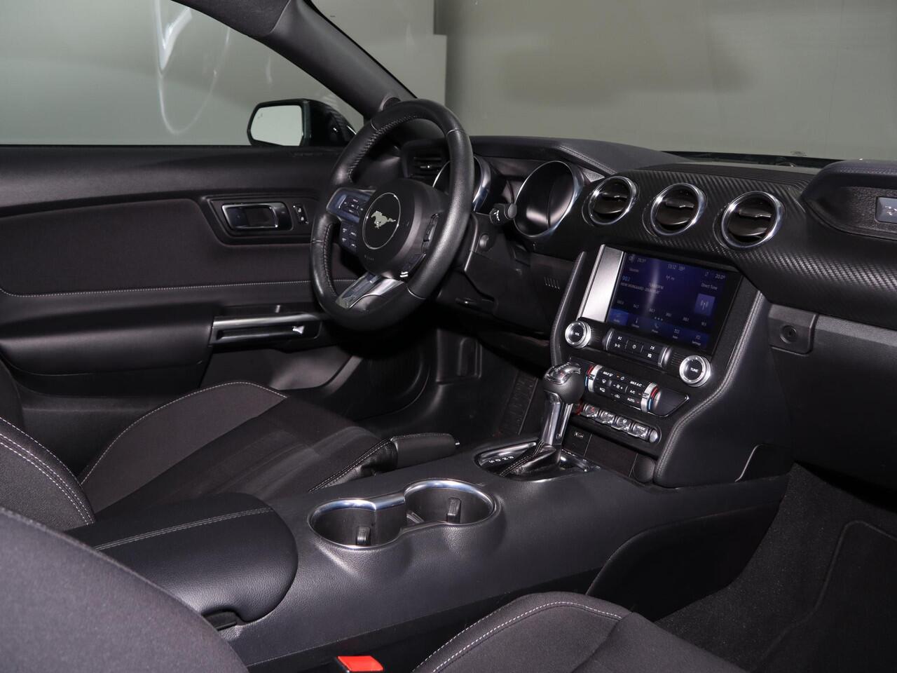 Ford MUSTANG Fastback 2.3 EcoBoost | Achteruitrijcamera | Navigatie | Climate Control |