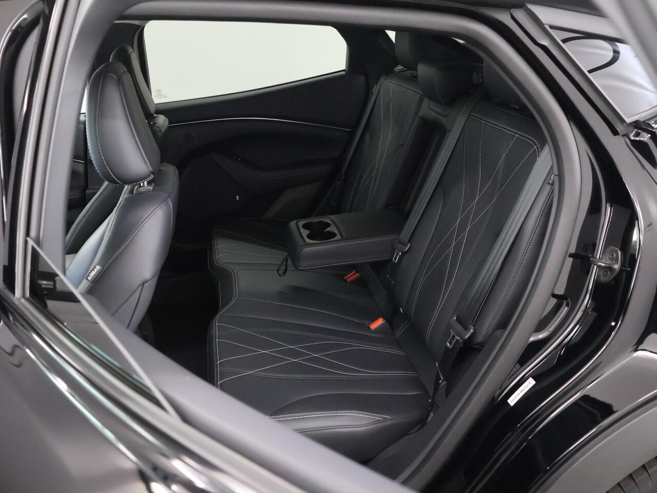 Ford MUSTANG Mach-E RWD 75 kWh | Stoel/Stuurverwarming | B&O | Elektr. Achterklep | Parkeercamera 360° | Cruise Control Adaptief | Dodehoekdetectie | Navigatie |