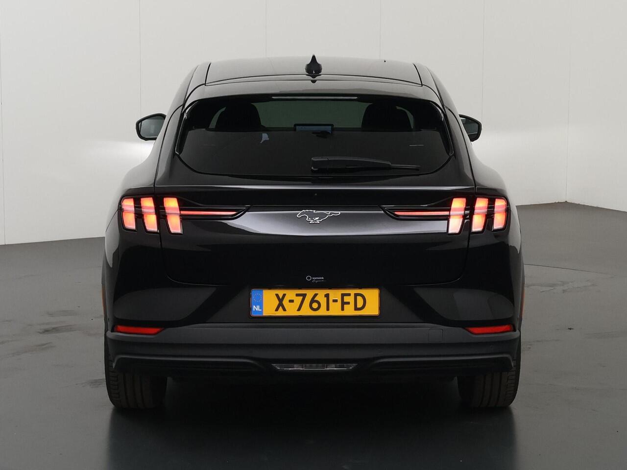 Ford MUSTANG Mach-E RWD 75 kWh | Stoel/Stuurverwarming | B&O | Elektr. Achterklep | Parkeercamera 360° | Cruise Control Adaptief | Dodehoekdetectie | Navigatie |