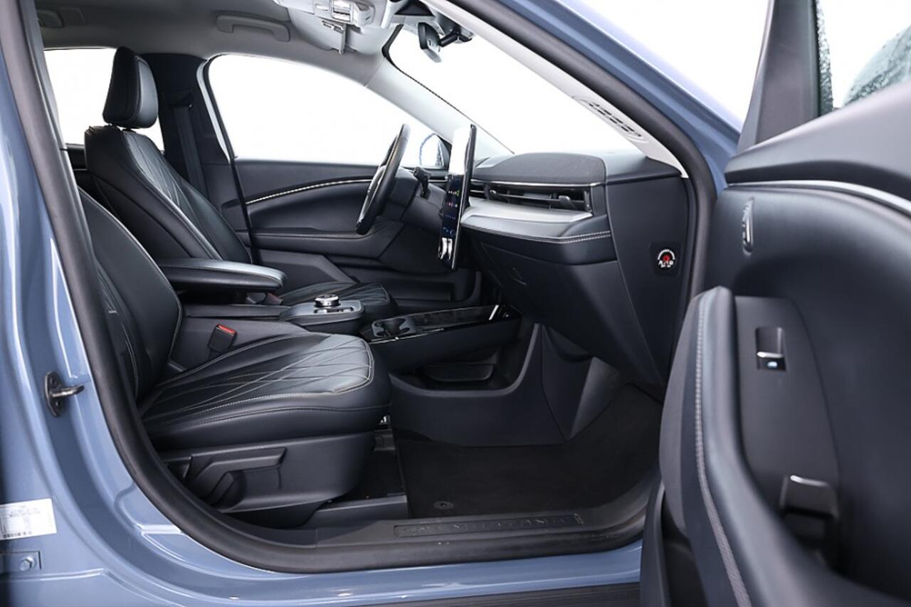 Ford MUSTANG Mach-E RWD 75 kWh | Full LED | LEDER | CAMERA | SOH 96%