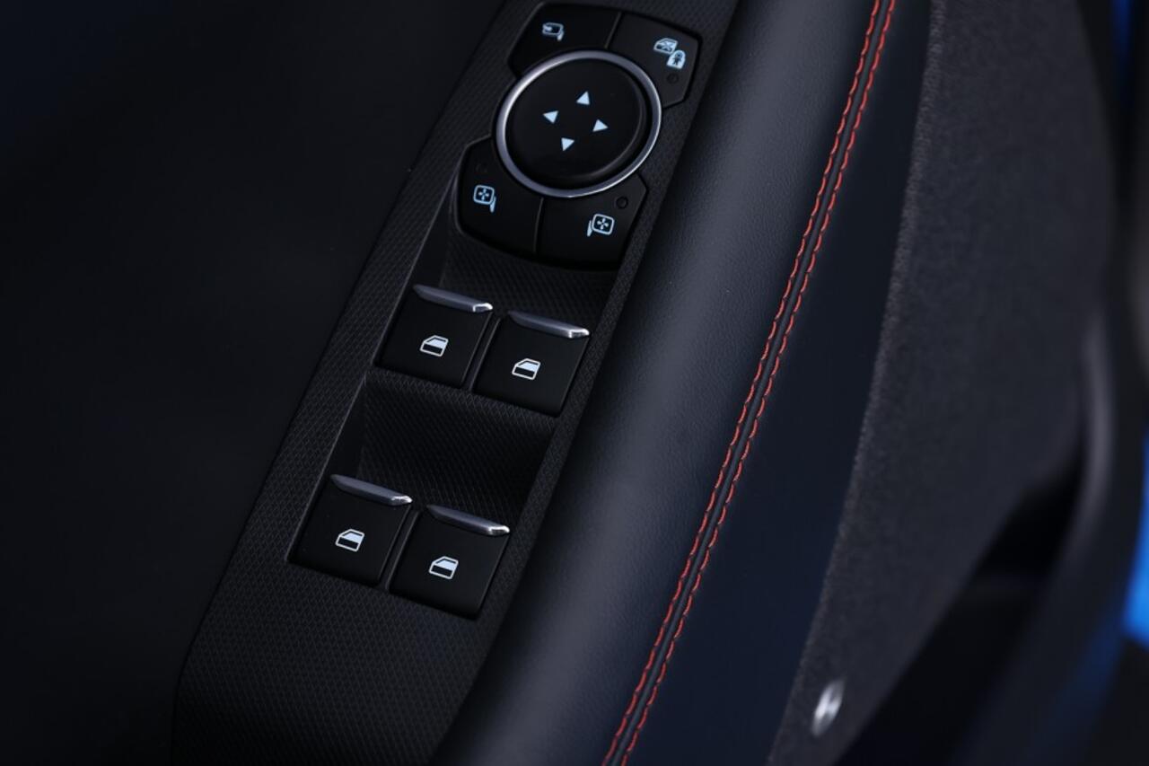 Ford MUSTANG Mach-E Premium AWD 75 kWh | B&O | LEDER | KEYLESS | CARPLAY