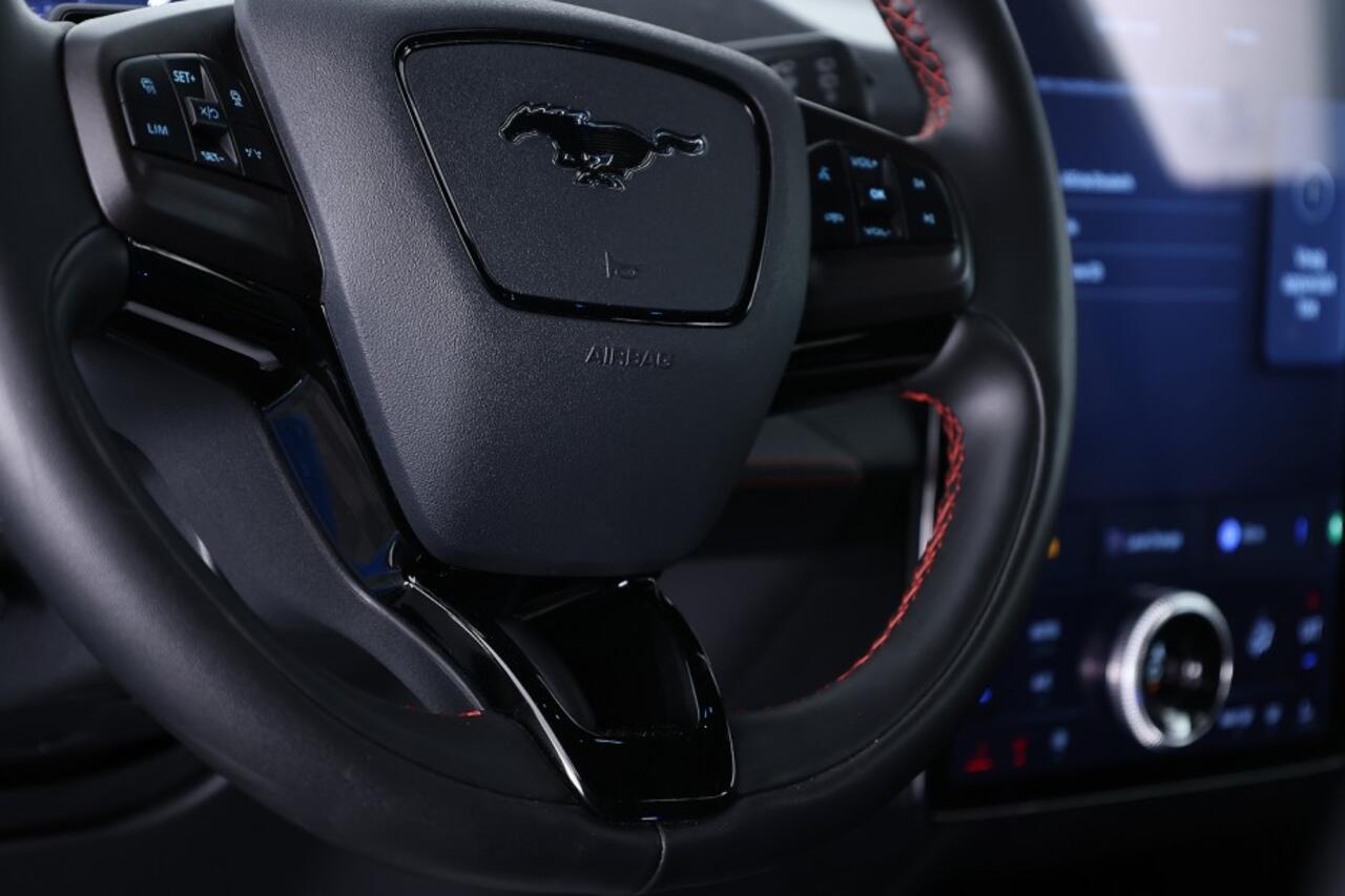 Ford MUSTANG Mach-E Premium AWD 75 kWh | B&O | LEDER | KEYLESS | CARPLAY