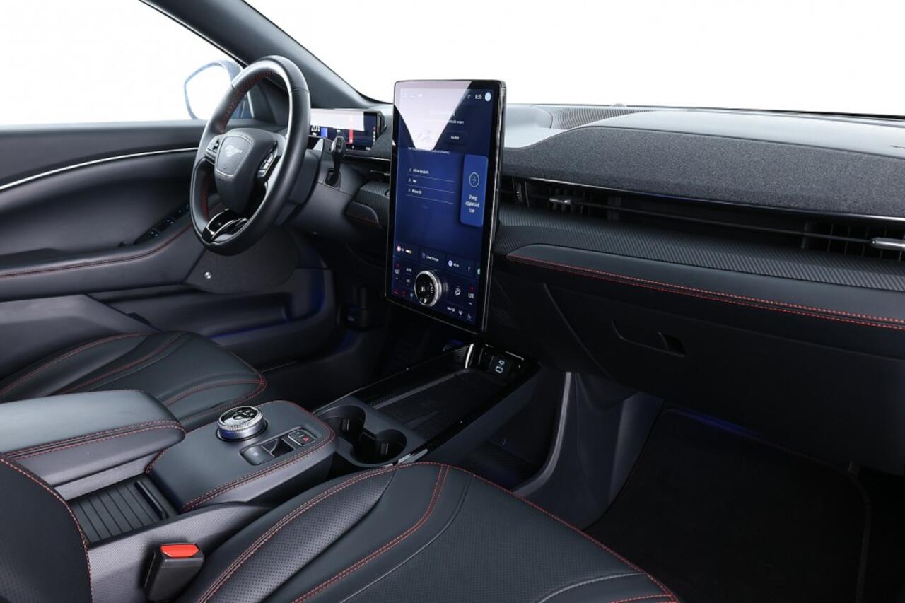 Ford MUSTANG Mach-E Premium AWD 75 kWh | B&O | LEDER | KEYLESS | CARPLAY