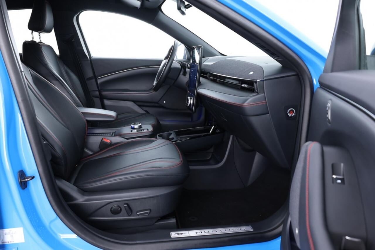 Ford MUSTANG Mach-E Premium AWD 75 kWh | B&O | LEDER | KEYLESS | CARPLAY