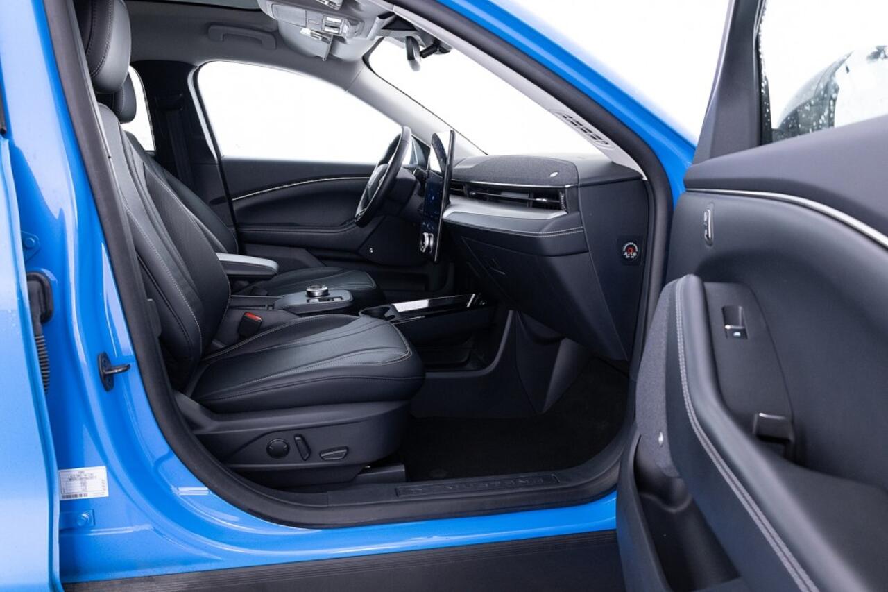 Ford MUSTANG Mach-E RWD 75 kWh | PANORAMADAK | Full LED | LEDER | B&O | NAVI | SOH 95,5%