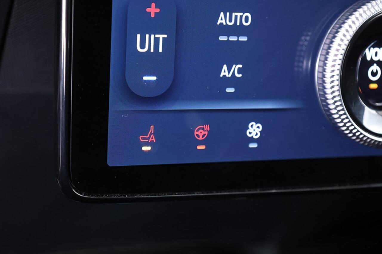 Ford MUSTANG Mach-E RWD 75 kWh | Full LED | LEDER | CAMERA | SOH 96%