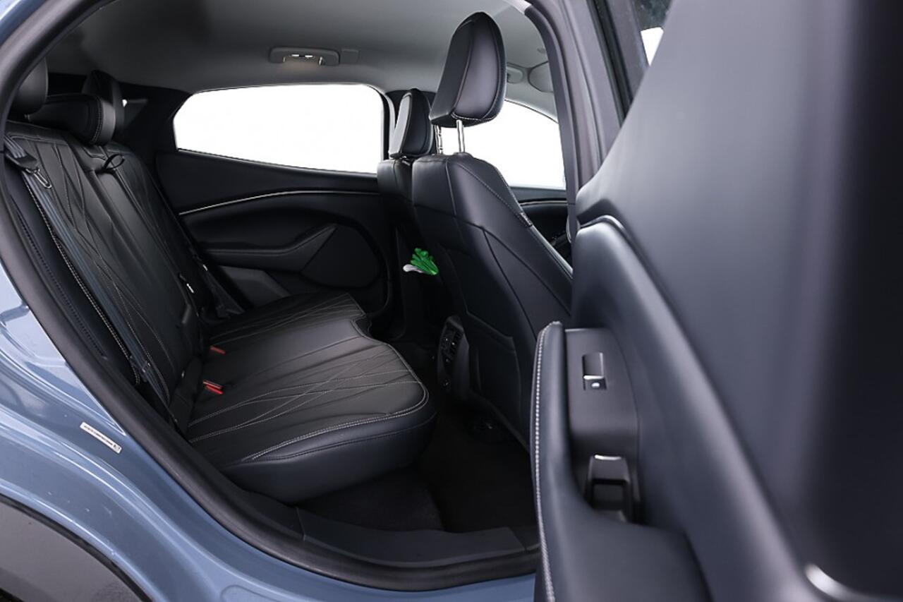 Ford MUSTANG Mach-E RWD 75 kWh | Full LED | LEDER | CAMERA | SOH 96%