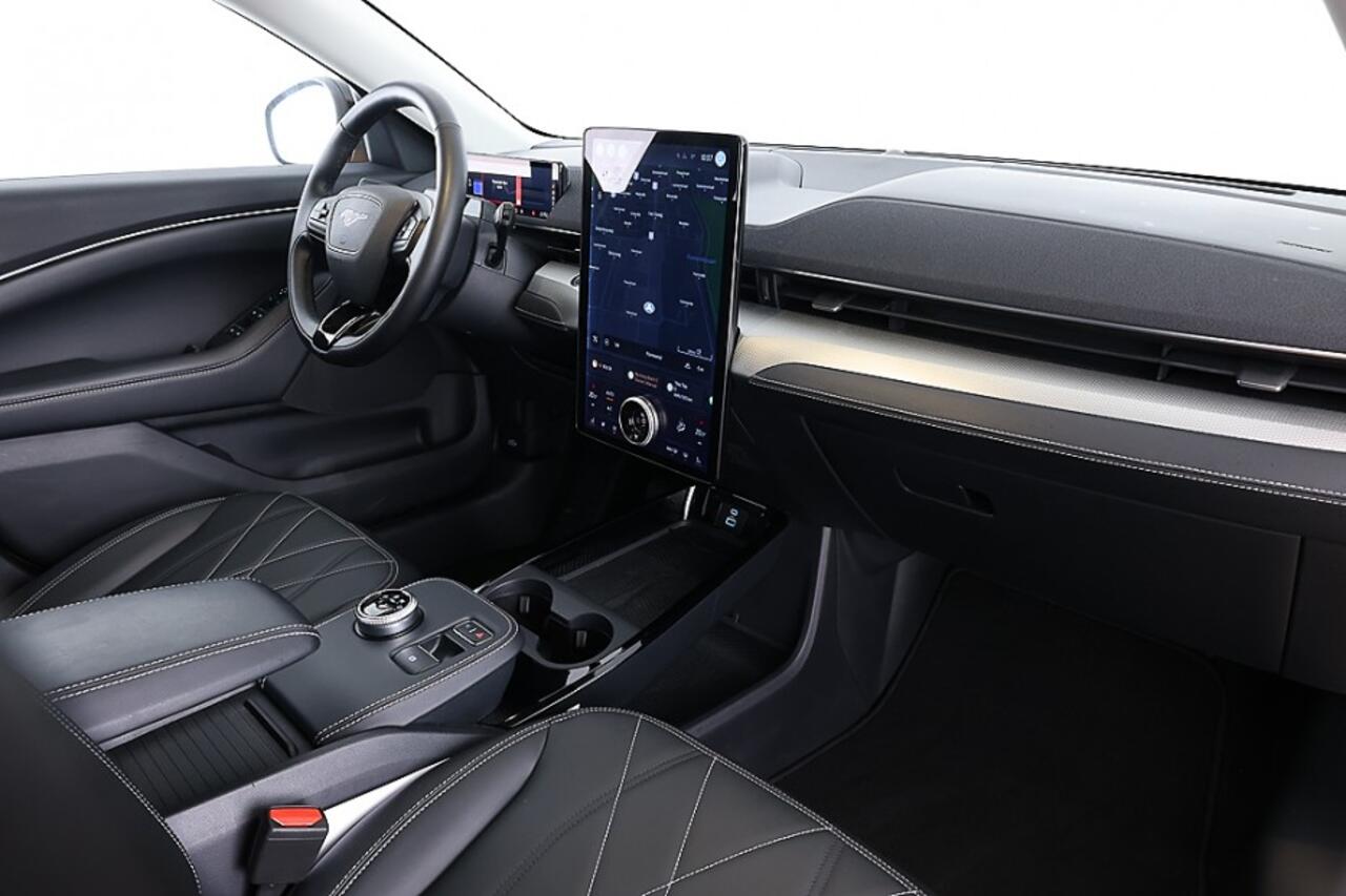 Ford MUSTANG Mach-E 75kWh RWD | LEDER | NAVI | Full LED | SOH 97%