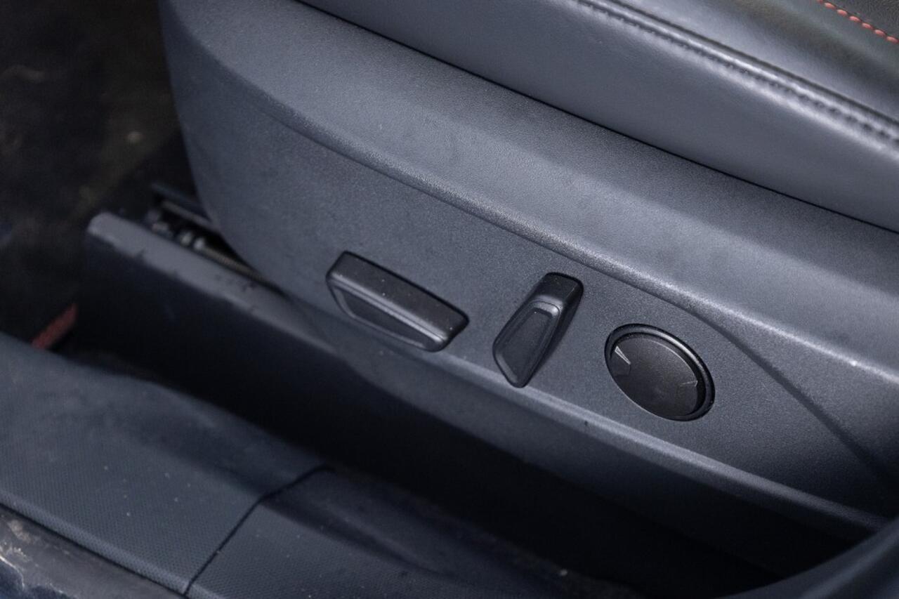 Ford MUSTANG Mach-E Premium AWD 75 kWh | LEDER | KEYLESS | Full LED | SOH 98,5%