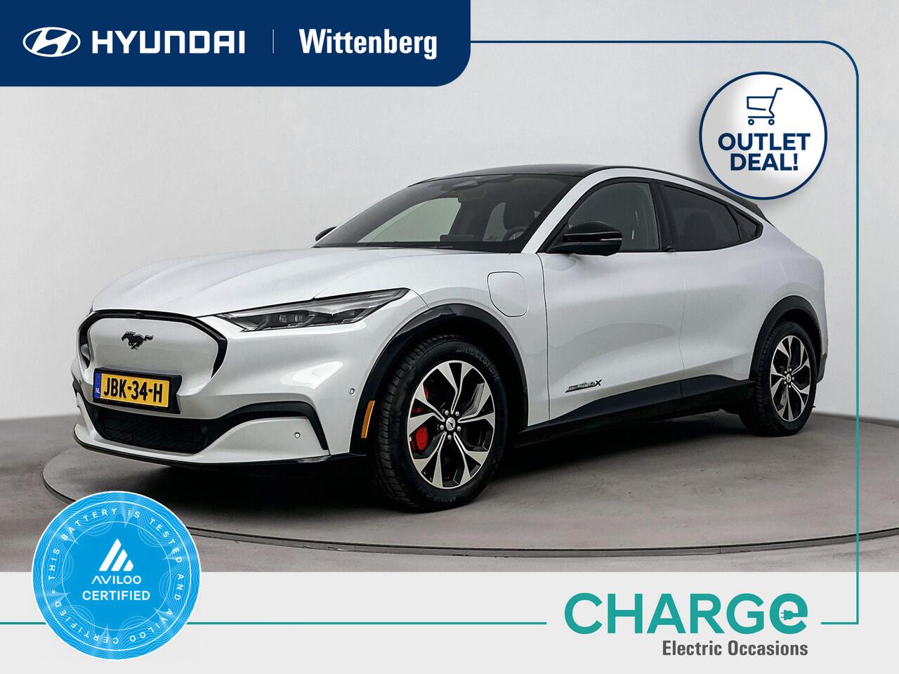 Ford MUSTANG Mach-E Extended AWD 98 kWh | SOH 97.8% | Panorama dak | Leder interieur | Elektrische achterklep | Stoelverwarming | Stuurwiel verwarmt | Achteruitrij Camera | Adaptive Cruise |