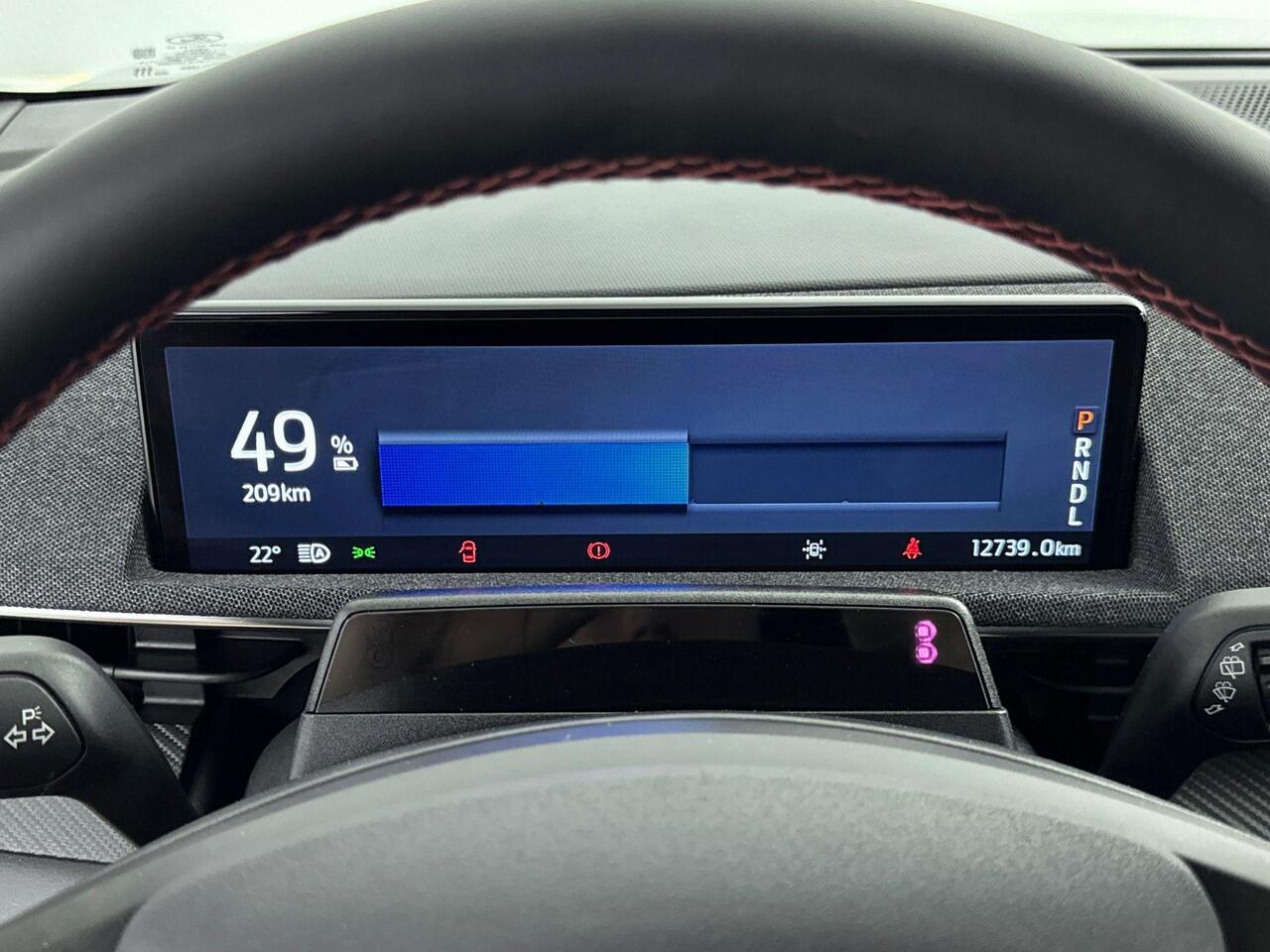 Ford MUSTANG Mach-E Extended AWD 98 kWh | SOH 97.8% | Panorama dak | Leder interieur | Elektrische achterklep | Stoelverwarming | Stuurwiel verwarmt | Achteruitrij Camera | Adaptive Cruise |