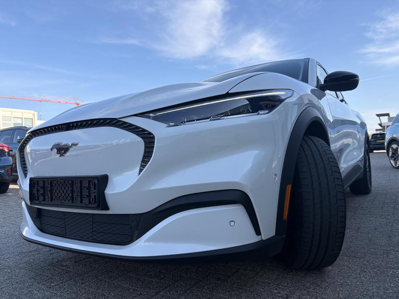 Ford MUSTANG Mach-E RWD 75 kWh 269pk | Technology Pack + | Adaptieve cruise |