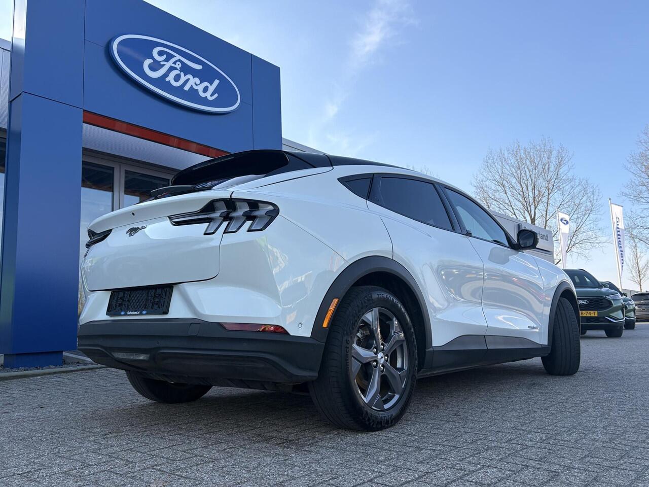 Ford MUSTANG Mach-E RWD 75 kWh 269pk | Technology Pack + | Adaptieve cruise |