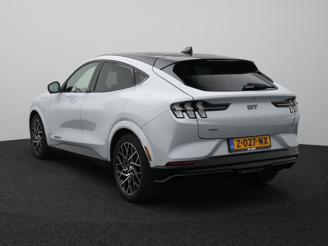 Ford MUSTANG Mach-E GT Extended AWD 98 kWh | 487pk | Panoramadak | Adaptieve Cruise | BLIS