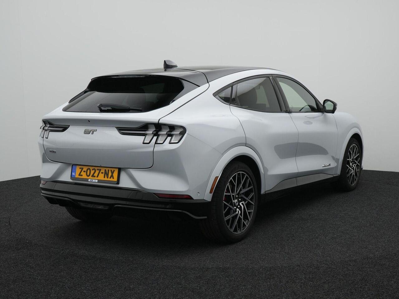 Ford MUSTANG Mach-E GT Extended AWD 98 kWh | 487pk | Panoramadak | Adaptieve Cruise | BLIS