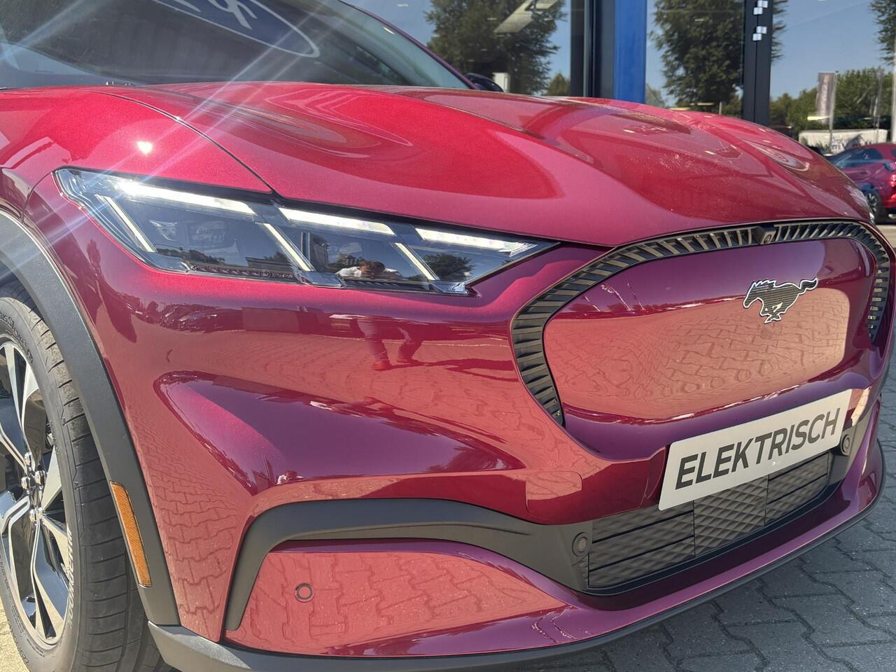 Ford MUSTANG Mach-E Standard RWD 75 kWh Direct Leverbaar | ¤1000,- Ford Voordeel