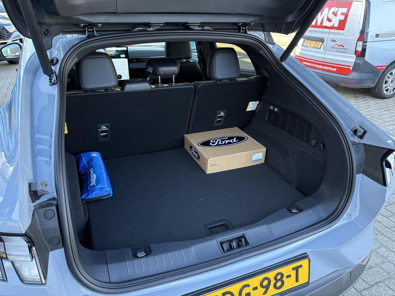 Ford MUSTANG Mach-E Extended Premium RWD 88 kWh | 19" Lichtmetalen velgen | Technology Pack Plus |