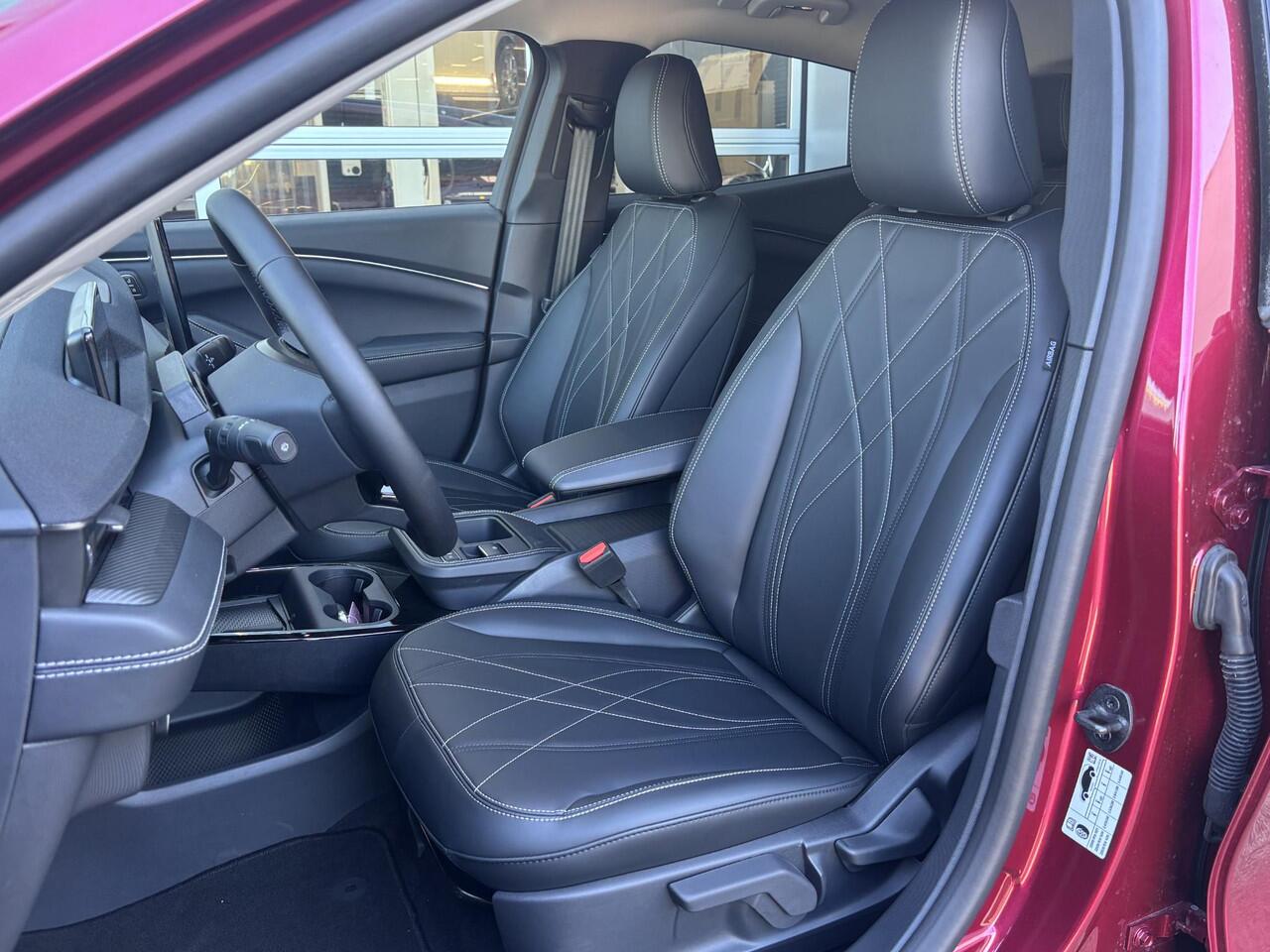 Ford MUSTANG Mach-E Standard RWD 75 kWh Direct Leverbaar | ¤2000,- Ford Voordeel