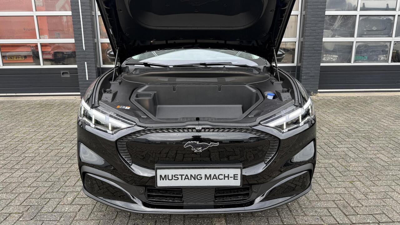 Ford MUSTANG Mach-E Standard RWD 75 kWh Voordeel ¤1.000,- | Snel direct leverbaar |